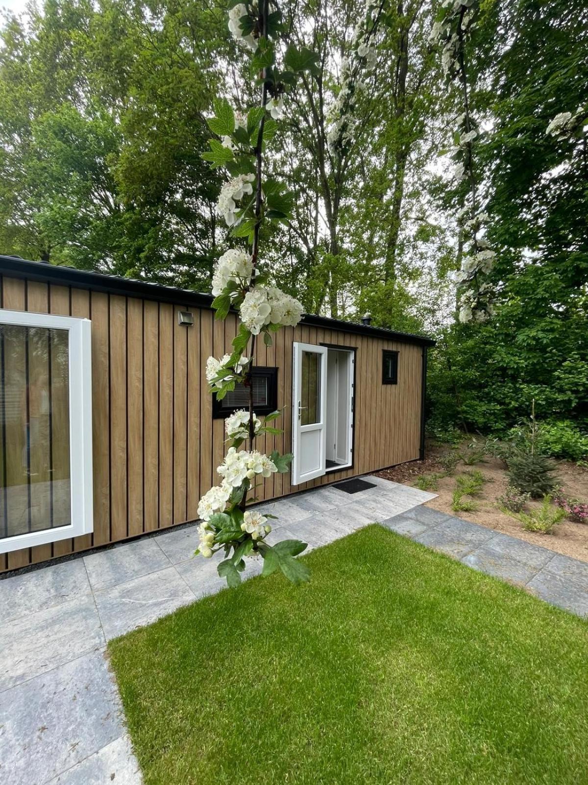 Camping De Vinkenkamp Lieren Eksteriør bilde